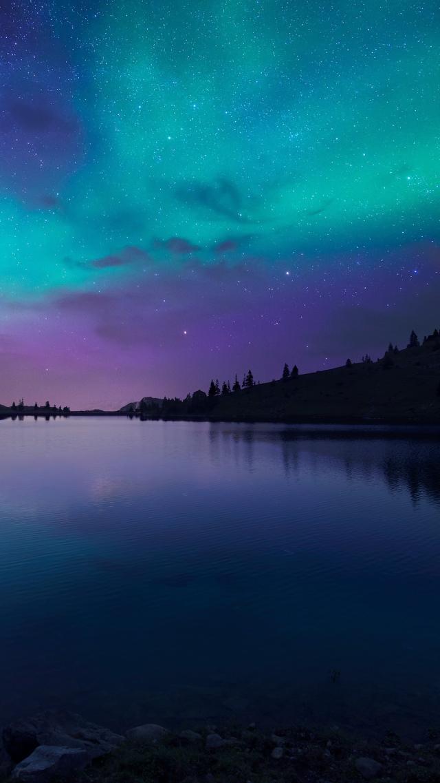 Aurora and Night Lake