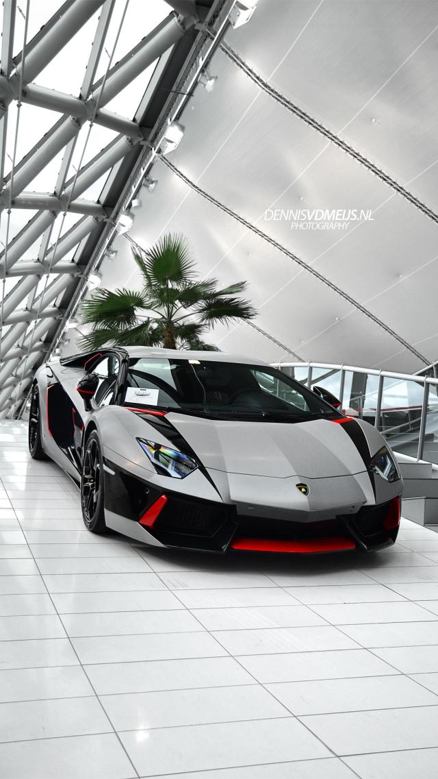 Lamborghini Aventador Wallpaper