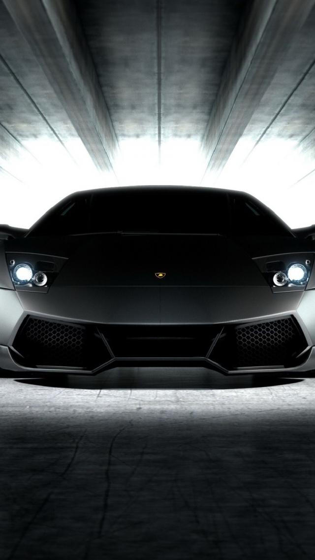 シルバーのランボルギーニ