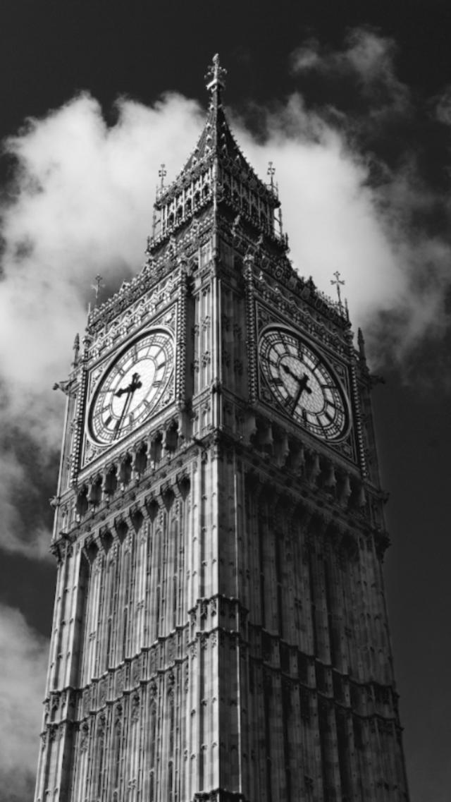 Big Ben: London's Monochrome Charm