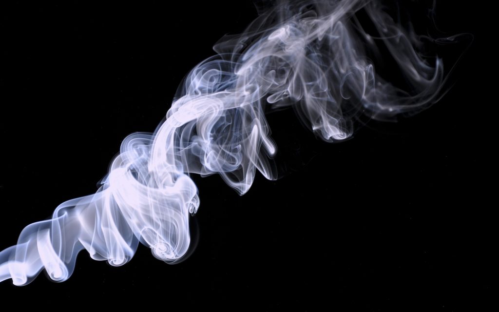 烟雾缭绕