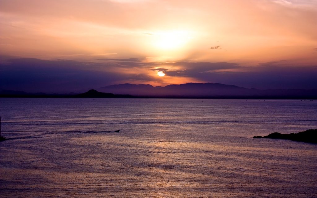 海天一色夕阳