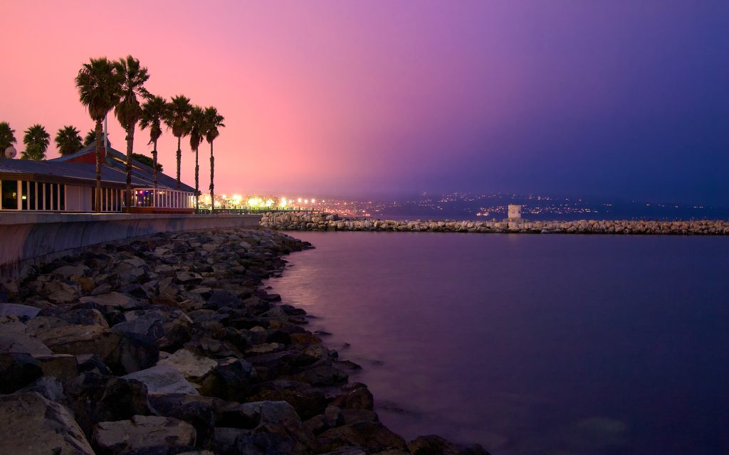 海边黄昏景色
